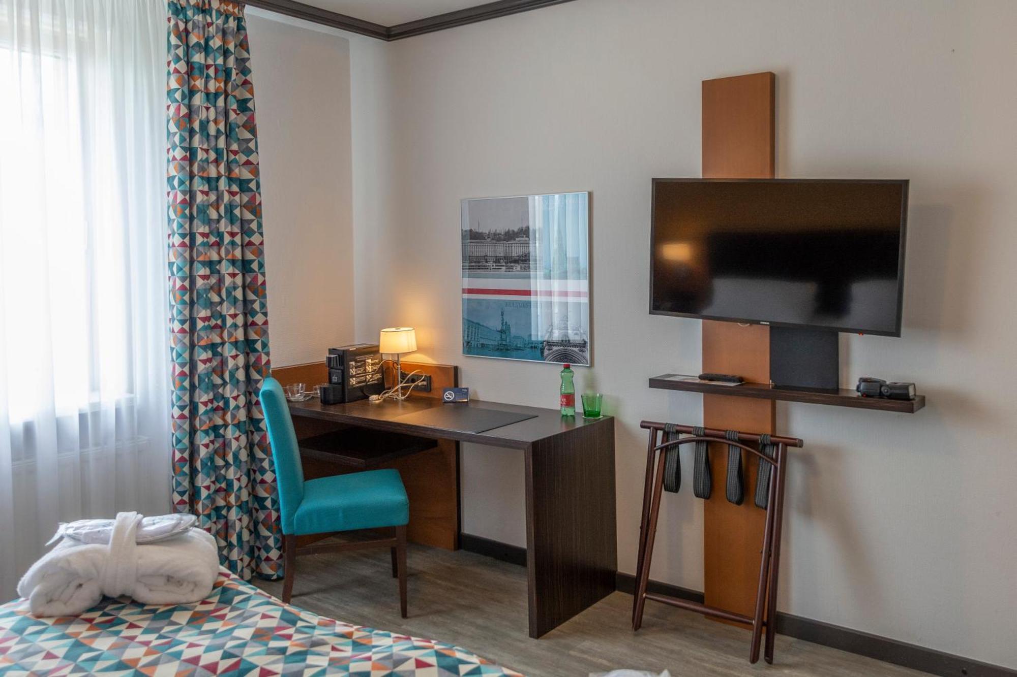 לינץ Trans World Hotel Donauwelle מראה חיצוני תמונה