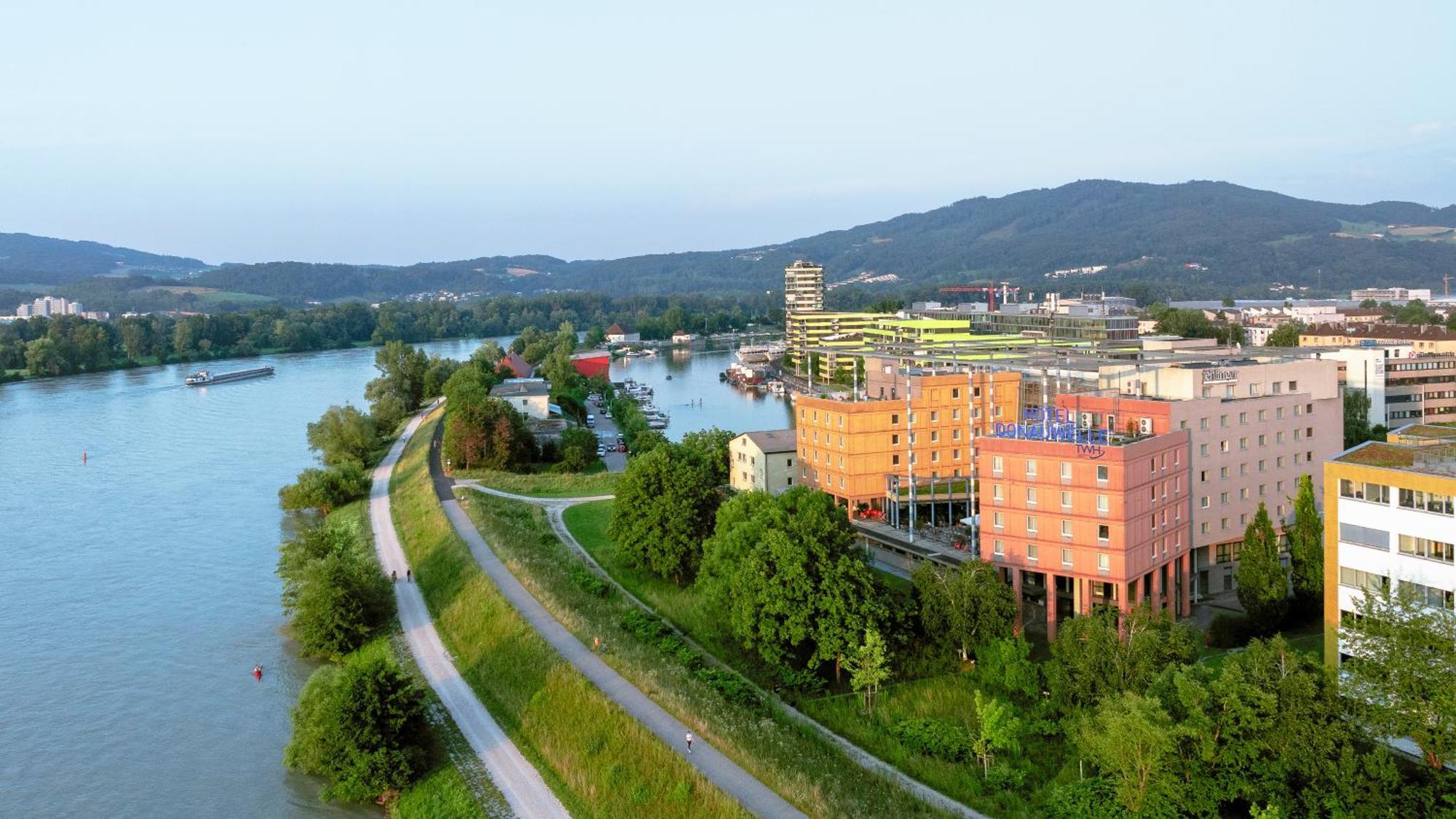 לינץ Trans World Hotel Donauwelle מראה חיצוני תמונה